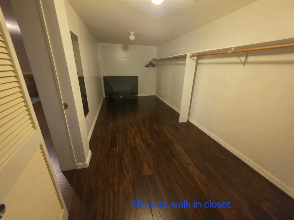 201 LAKE BONNY DRIVE E Lakeland, FL 33801