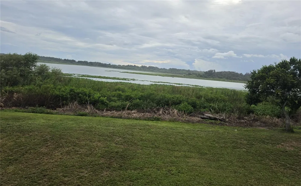 201 LAKE BONNY DRIVE E Lakeland, FL 33801