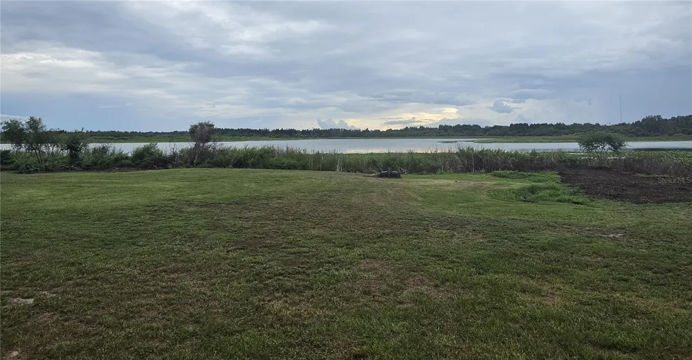 201 LAKE BONNY DRIVE E Lakeland, FL 33801