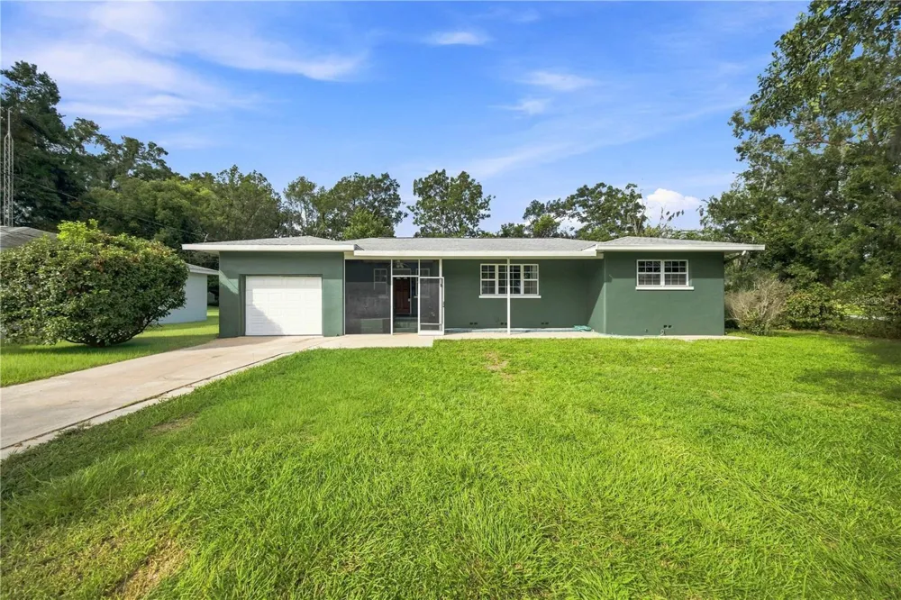 5708 SE PALM ROAD Belleview, FL 34420
