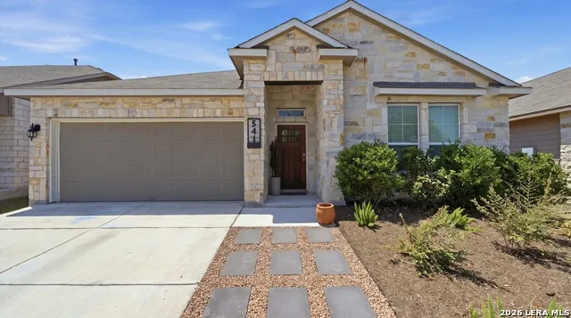 541 BLUE STEM RD New Braunfels, TX 78130