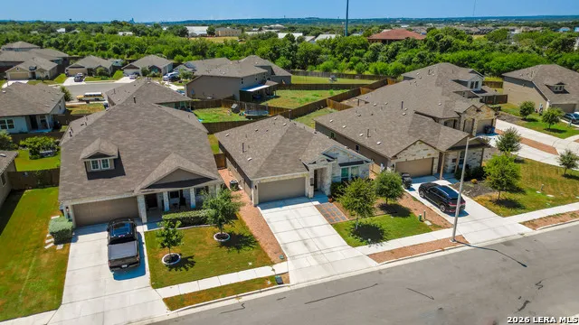 541 BLUE STEM RD New Braunfels, TX 78130