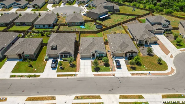 541 BLUE STEM RD New Braunfels, TX 78130