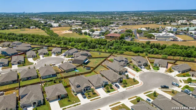 541 BLUE STEM RD New Braunfels, TX 78130