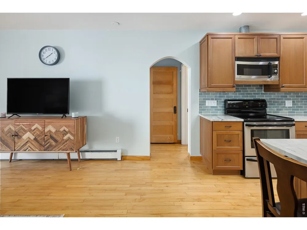 611 Cascade Avenue Boulder, CO 80302