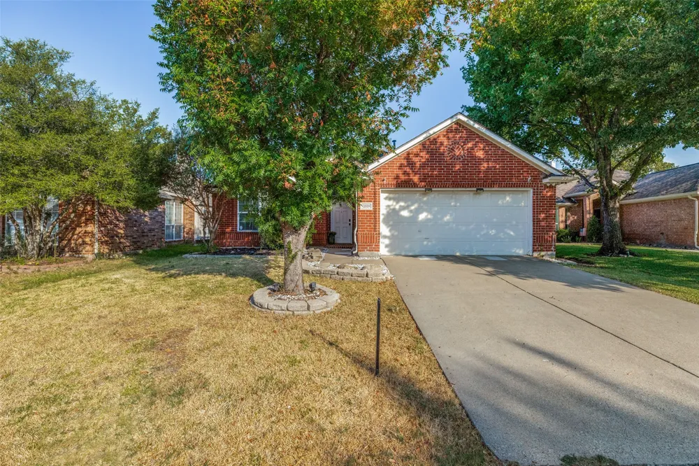 2529 Persimmon Drive Little Elm, TX 75068