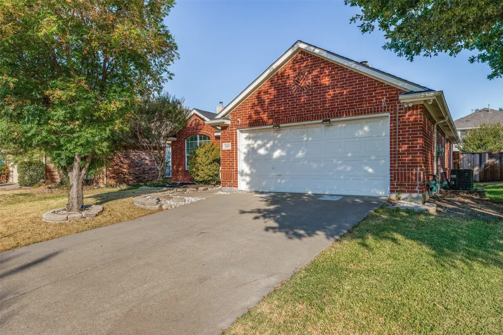 2529 Persimmon Drive Little Elm, TX 75068