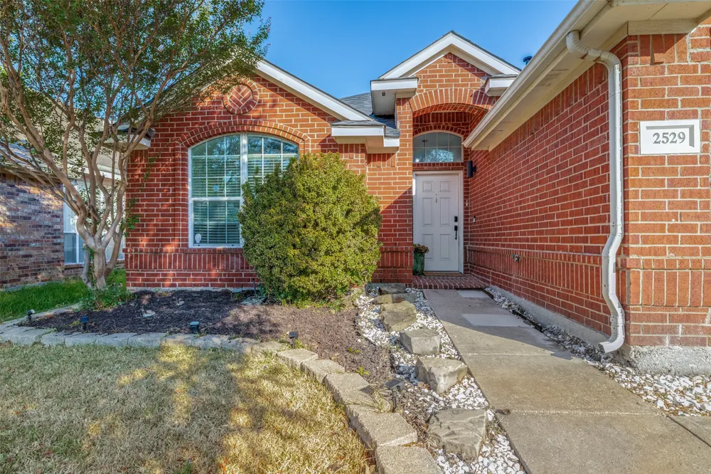 2529 Persimmon Drive Little Elm, TX 75068