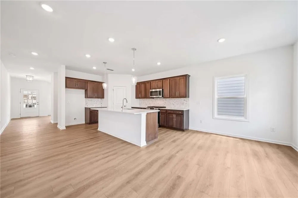 5464 Hargrove Way Flowery Branch, GA 30542