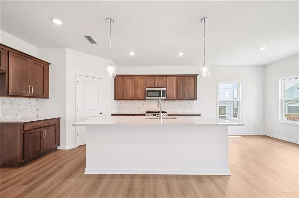 5464 Hargrove Way Flowery Branch, GA 30542