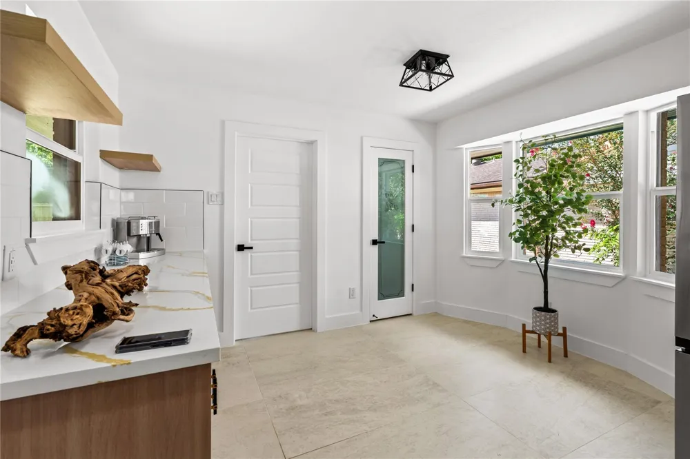5751 Jason Street Houston, TX 77096
