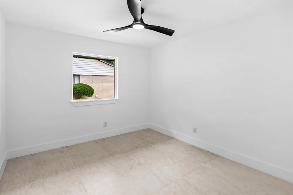 5751 Jason Street Houston, TX 77096