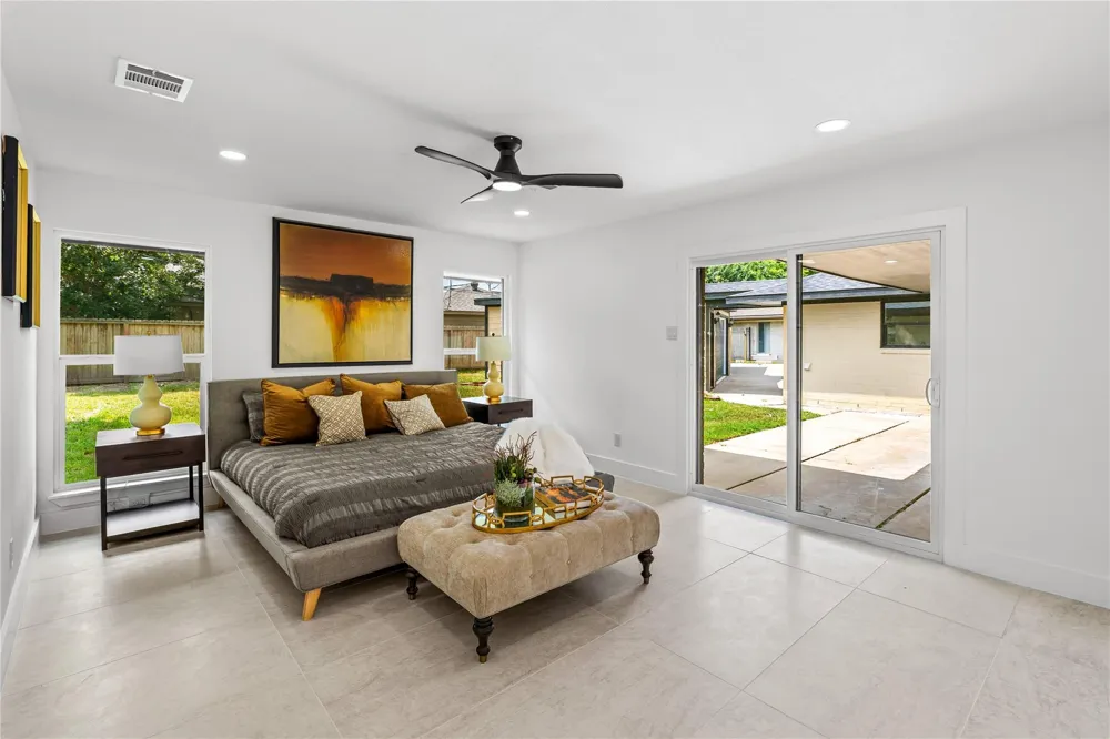 5751 Jason Street Houston, TX 77096