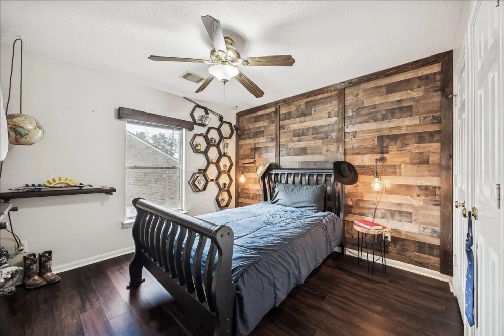 2702 Glendale Drive Pearland, TX 77584