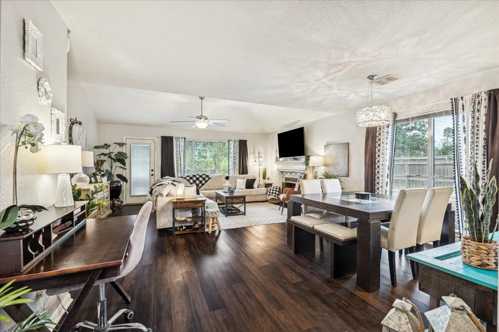 2702 Glendale Drive Pearland, TX 77584