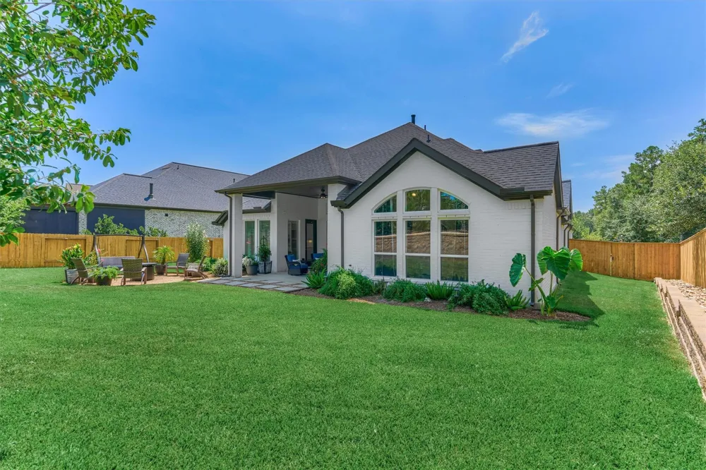 205 Patina Sorrel Drive Montgomery, TX 77316