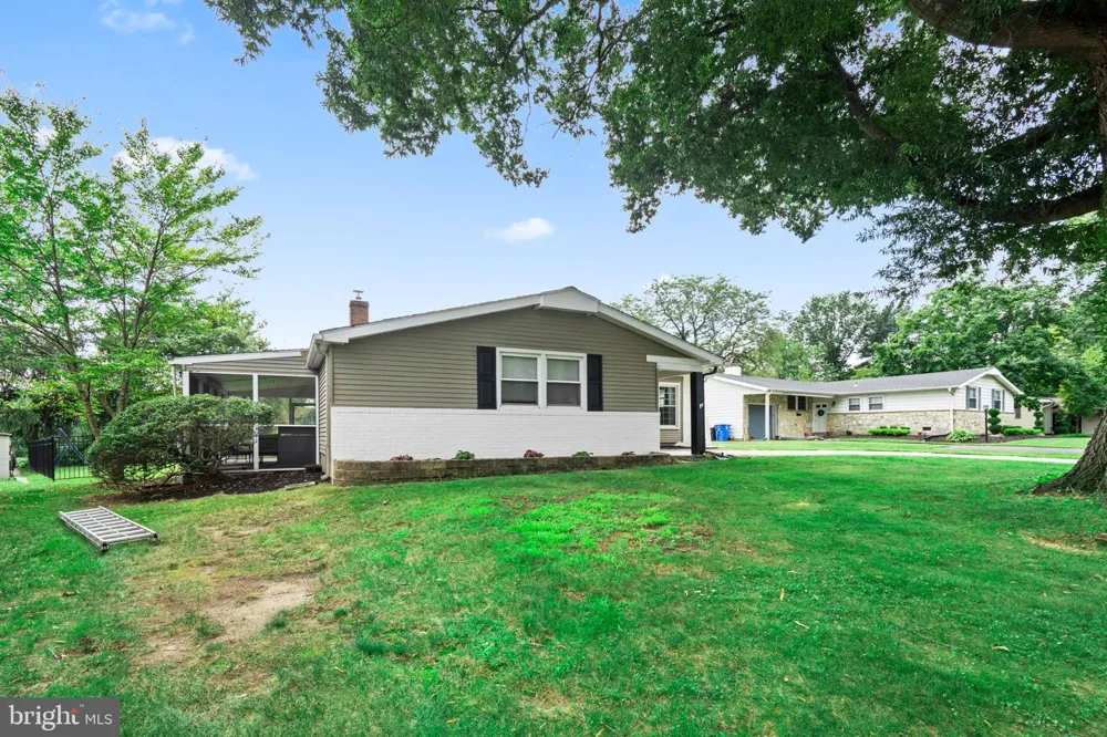 113 RAMBLEWOOD PARKWAY Mount Laurel, NJ 08054