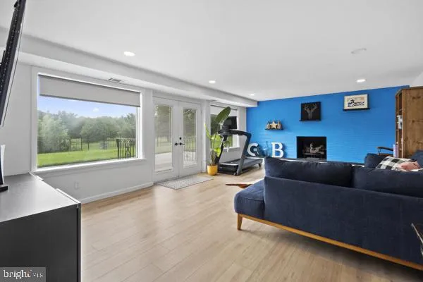 113 RAMBLEWOOD PARKWAY Mount Laurel, NJ 08054
