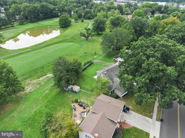 113 RAMBLEWOOD PARKWAY Mount Laurel, NJ 08054