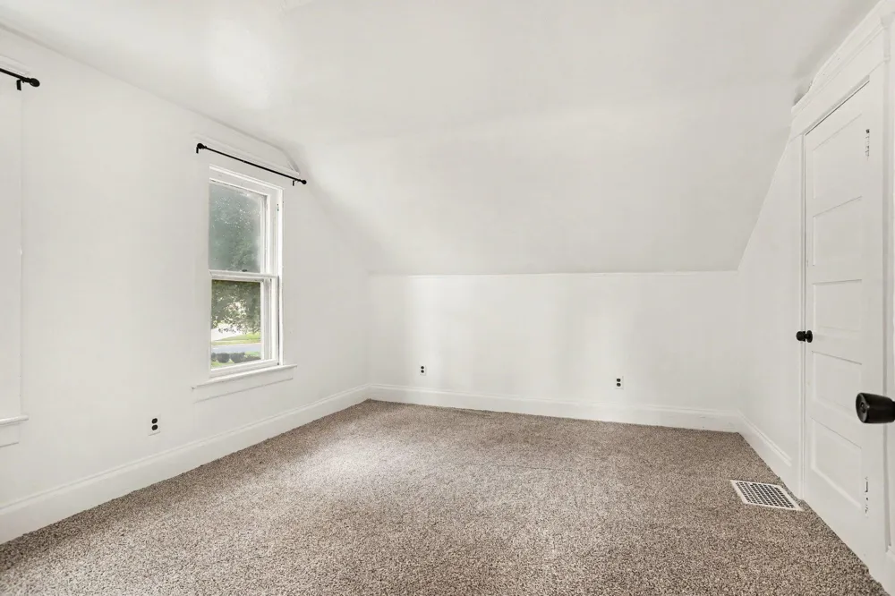 261 E Emmett Street Battle Creek, MI 49017