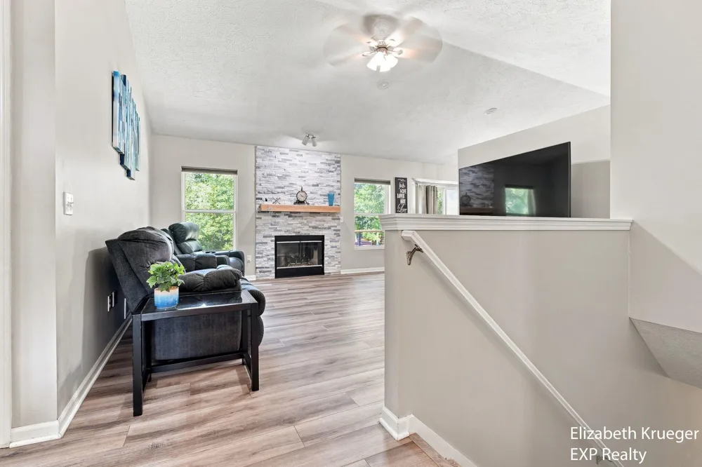 1031 Legacy Drive NE Comstock Park, MI 49321