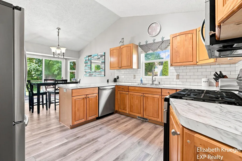 1031 Legacy Drive NE Comstock Park, MI 49321