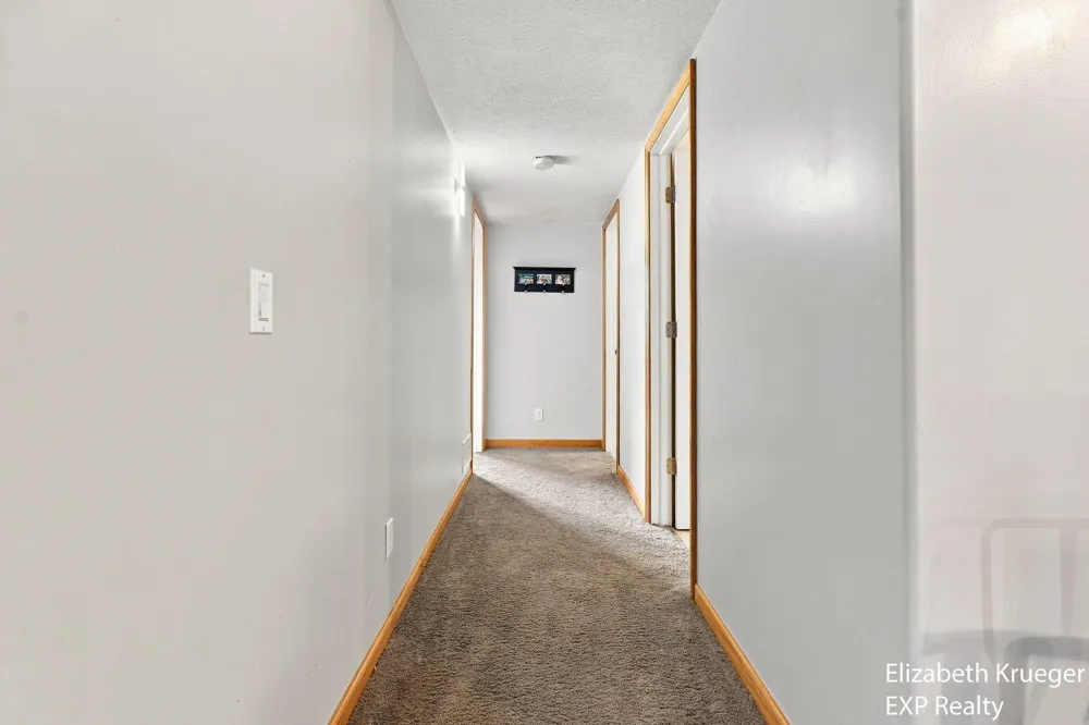 1031 Legacy Drive NE Comstock Park, MI 49321