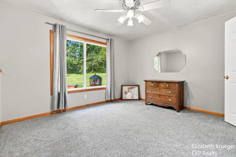 1031 Legacy Drive NE Comstock Park, MI 49321
