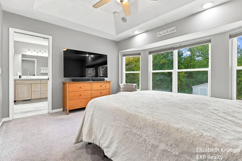 1031 Legacy Drive NE Comstock Park, MI 49321