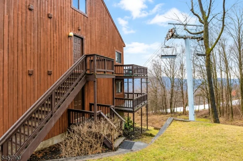 5 Red Lodge Dr 2 #2 Unit 2 Vernon, NJ 07462