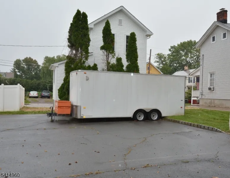 3 Brown St Flemington, NJ 08822
