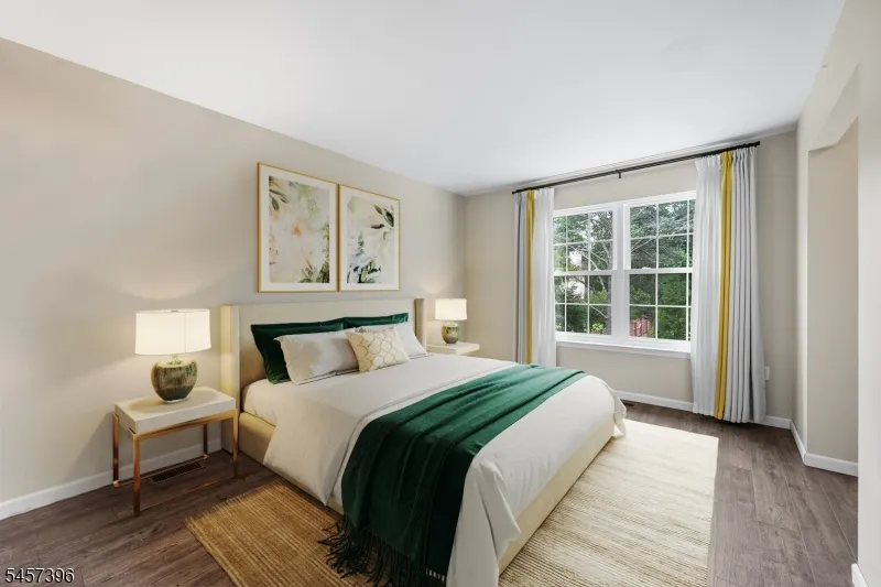 11 Canterbury Cir Franklin, NJ 08873