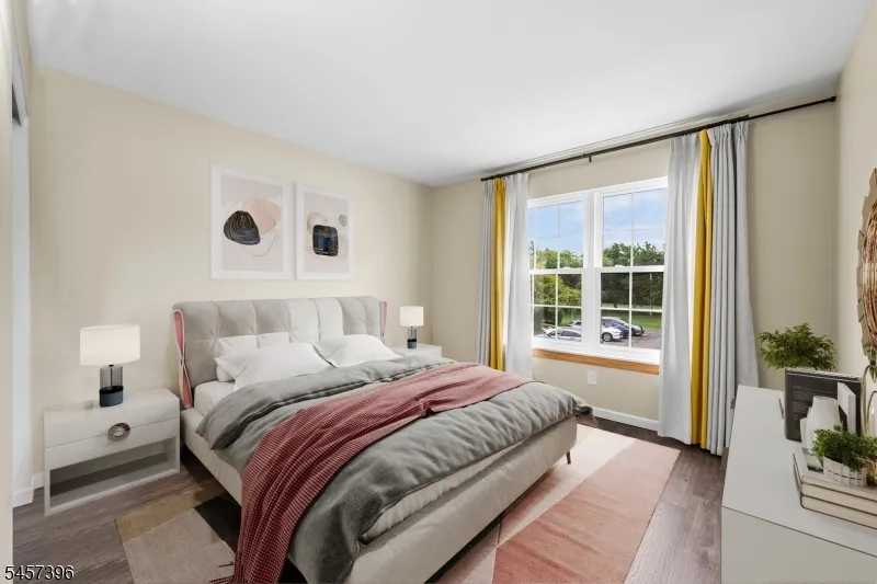 11 Canterbury Cir Franklin, NJ 08873