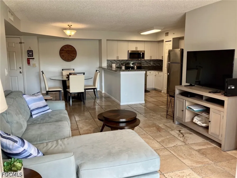 Wildwood Lakes Boulevard #205 Naples, FL 34104