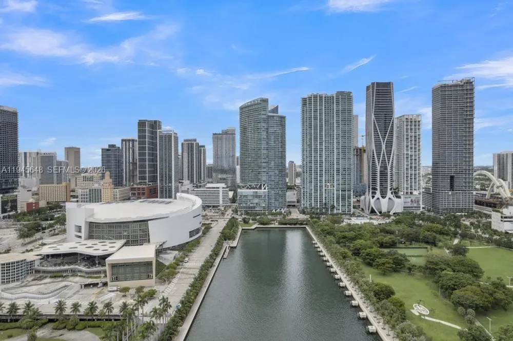 888 Biscayne Blvd #2409 Miami, FL 33132