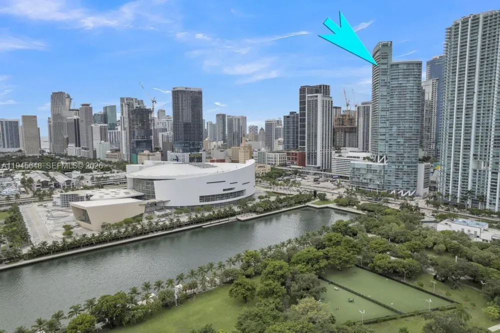 888 Biscayne Blvd #2409 Miami, FL 33132
