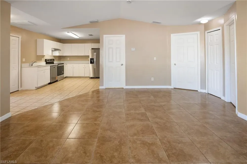 5107 25th Street SW Lehigh Acres, FL 33973