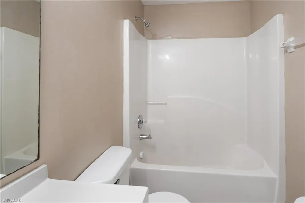 5107 25th Street SW Lehigh Acres, FL 33973