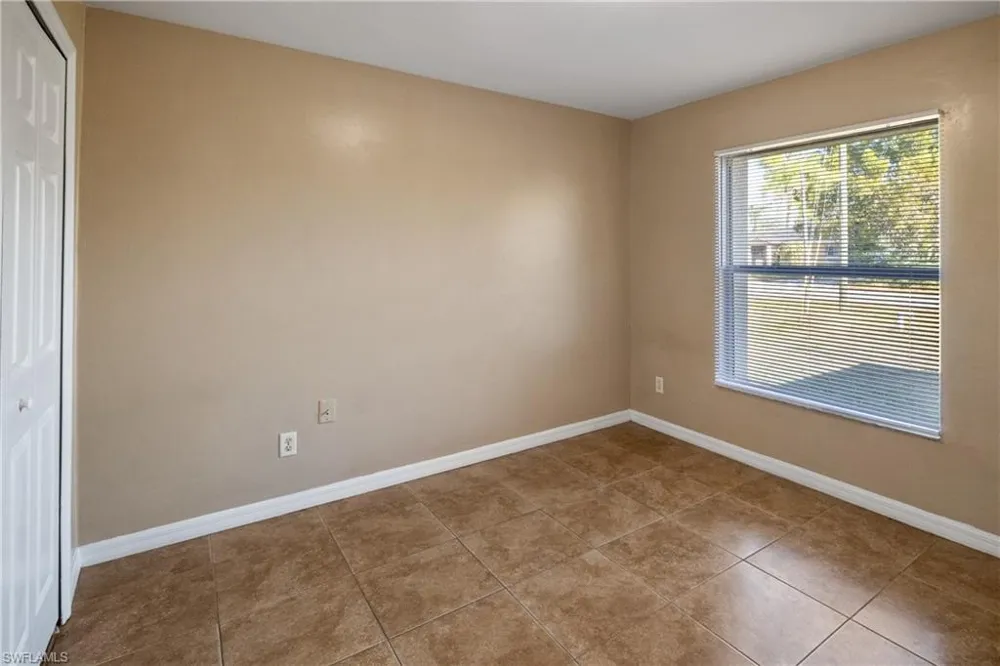 5107 25th Street SW Lehigh Acres, FL 33973