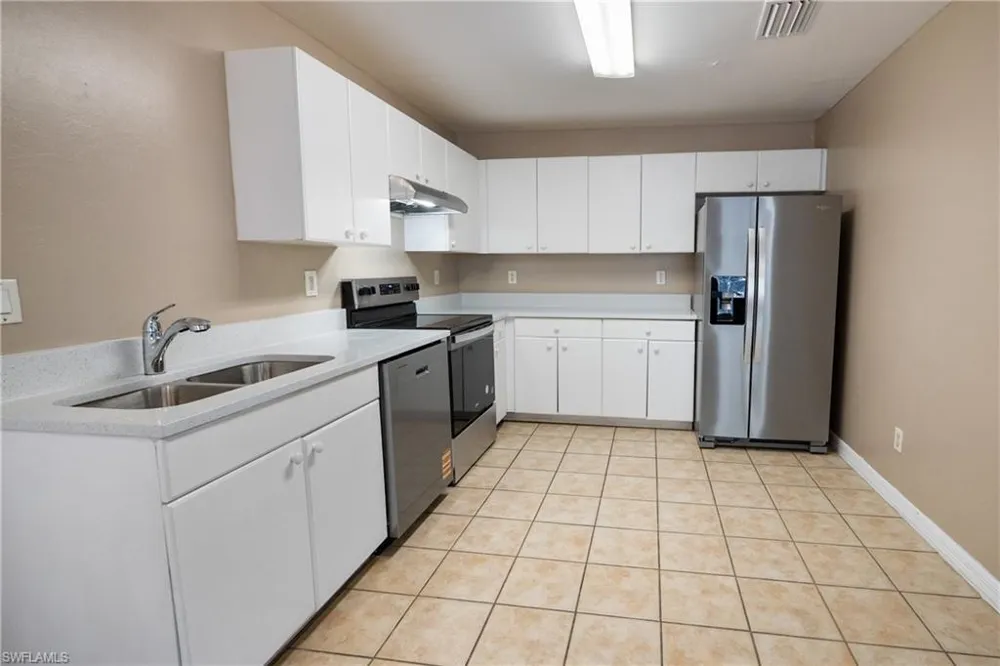 5107 25th Street SW Lehigh Acres, FL 33973