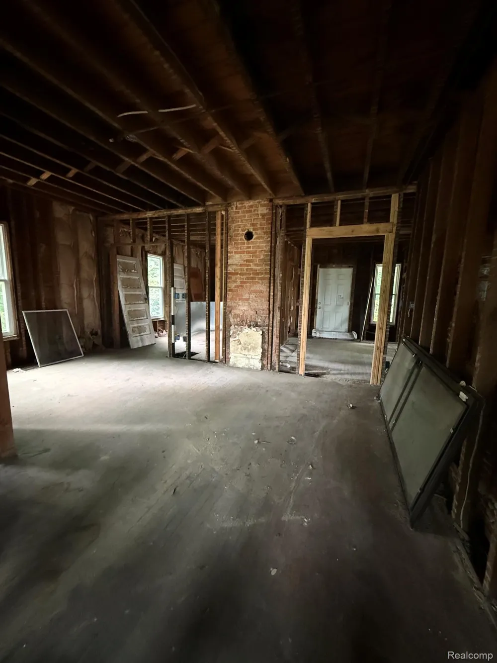1028 Oak Street Flint City, MI 48503