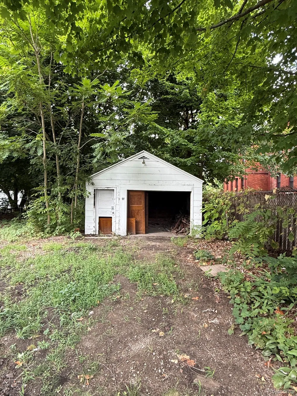 1028 Oak Street Flint City, MI 48503