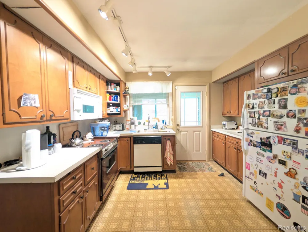4203 Gregor Street Genesee Charter Township, MI 48458