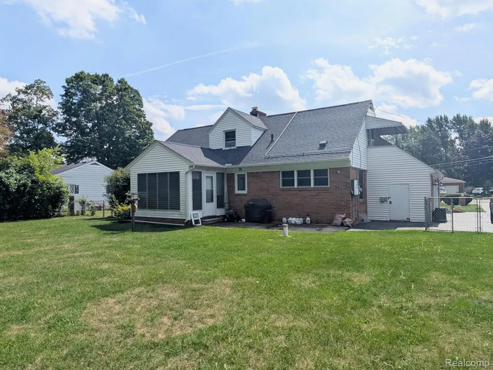 4203 Gregor Street Genesee Charter Township, MI 48458