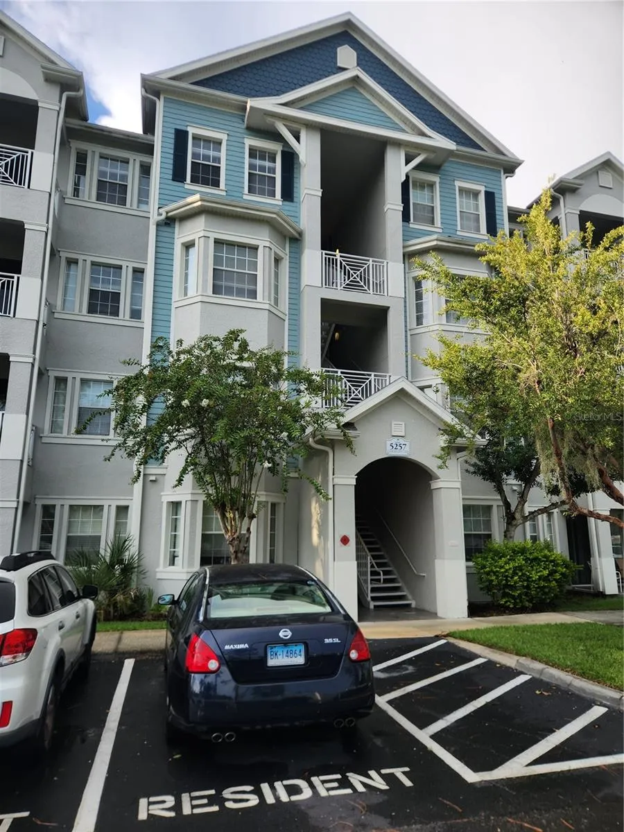 5257 CANE ISLAND LOOP #302 Kissimmee, FL 34746