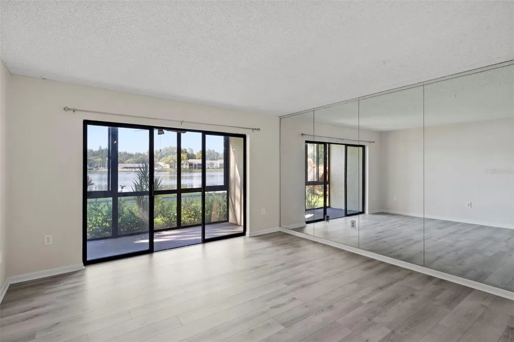 1423 PINE GLEN LANE #C1 Tarpon Springs, FL 34688
