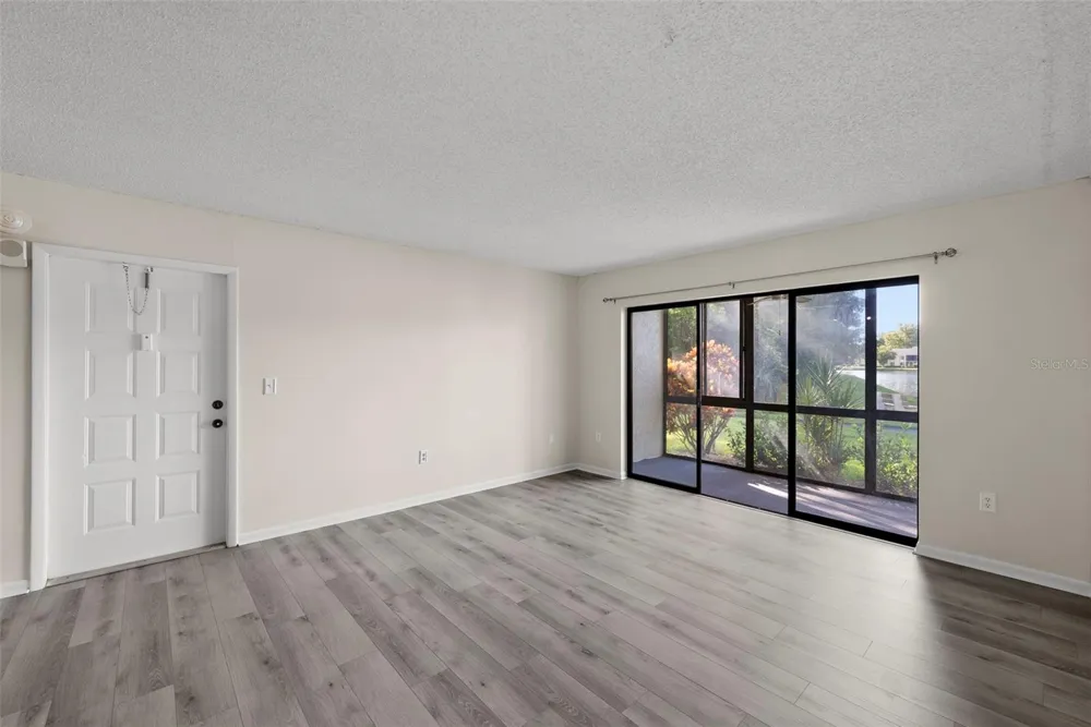 1423 PINE GLEN LANE #C1 Tarpon Springs, FL 34688