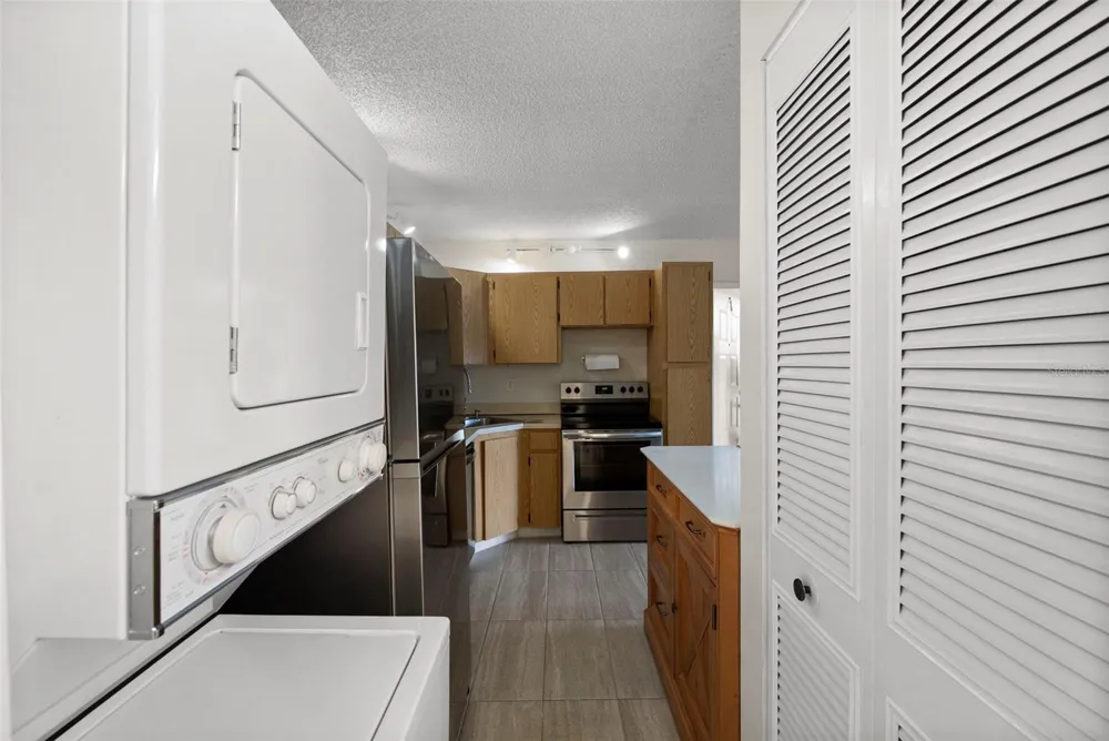 1423 PINE GLEN LANE #C1 Tarpon Springs, FL 34688