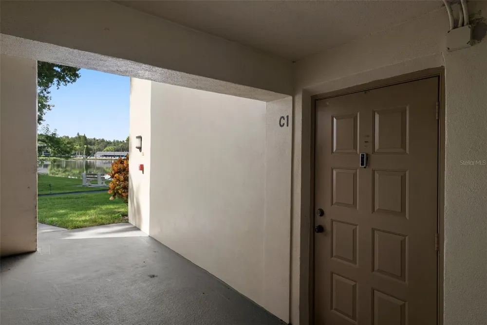 1423 PINE GLEN LANE #C1 Tarpon Springs, FL 34688