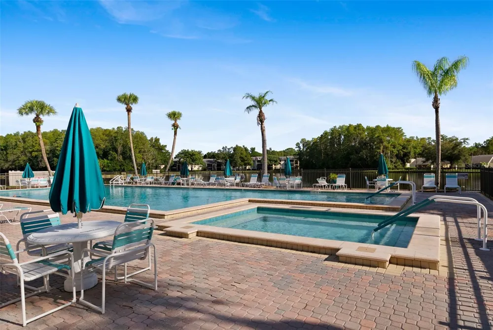 1423 PINE GLEN LANE #C1 Tarpon Springs, FL 34688